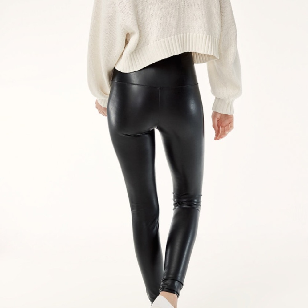 Aritzia Wilfred Free Vegan Leather Daria Leggings